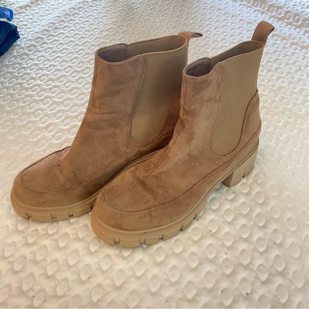 Suede Chelsea Boot